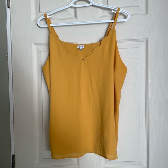 Yellow spaghetti strap shirt - Picture 1 of 1